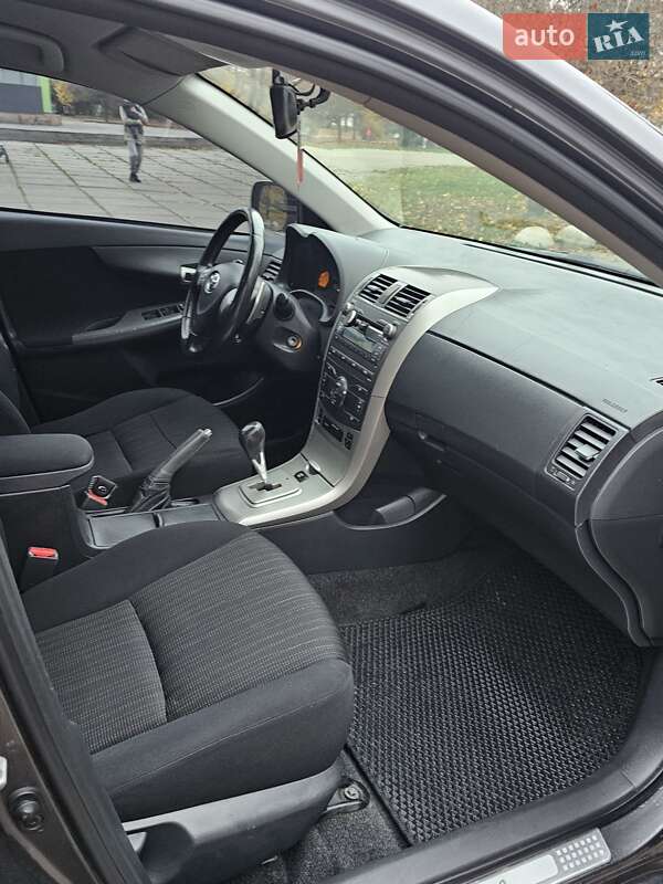 Седан Toyota Corolla 2006 в Киеве фото 14 Седан Toyota Corolla 2006 в Киеве