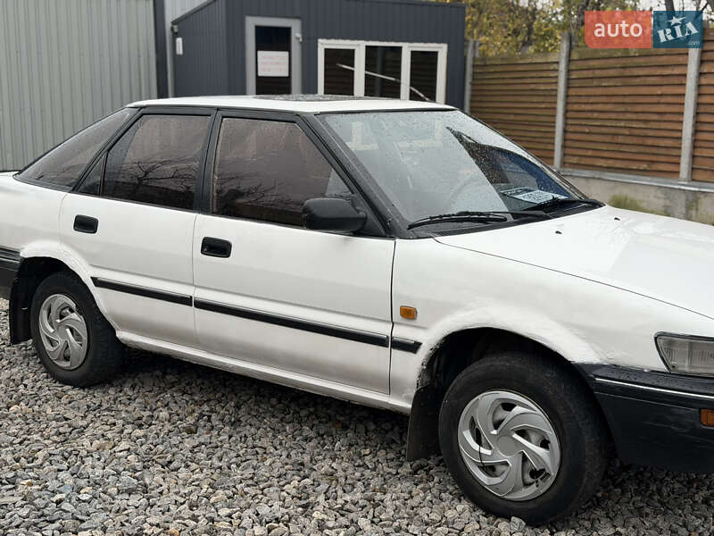 Хэтчбек Toyota Corolla 1988 в Бердичеве фото 4 Хэтчбек Toyota Corolla 1988 в Бердичеве