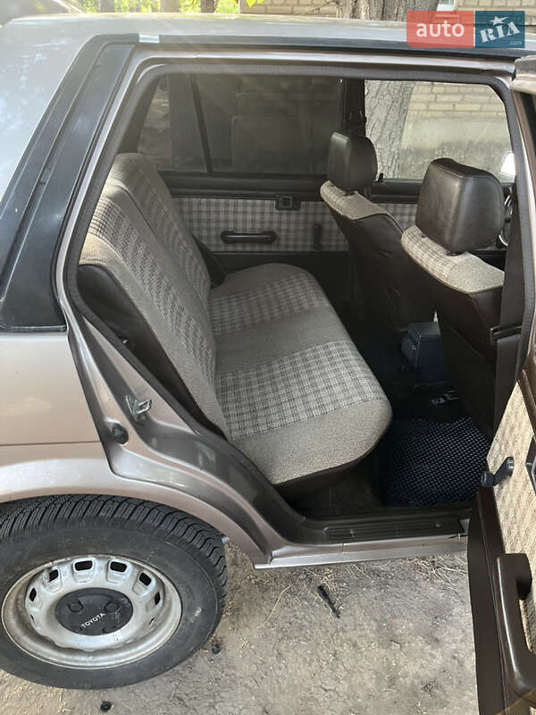 Хэтчбек Toyota Corolla 1986 в Николаеве фото 3 Хэтчбек Toyota Corolla 1986 в Николаеве