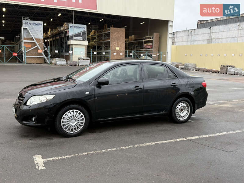 Седан Toyota Corolla 2008 в Житомире