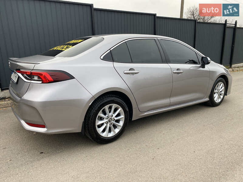 Седан Toyota Corolla 2019 в Соленом