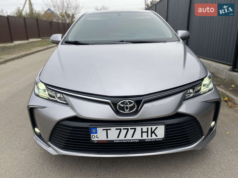 Седан Toyota Corolla 2019 в Соленом
