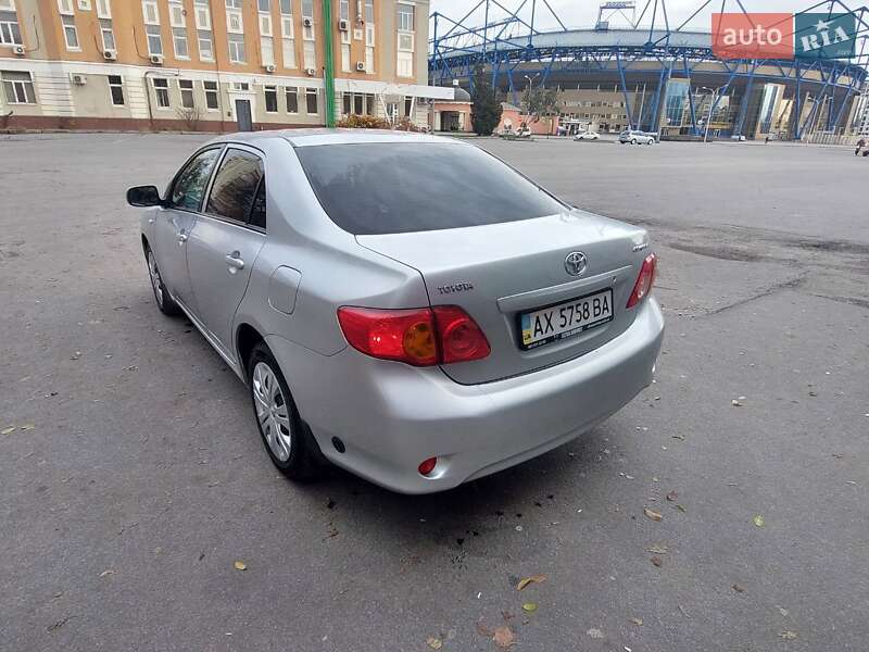 Седан Toyota Corolla 2007 в Харькове
