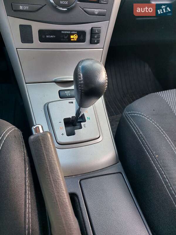 Седан Toyota Corolla 2007 в Харькове