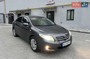 Седан Toyota Corolla 2008 в Фастове