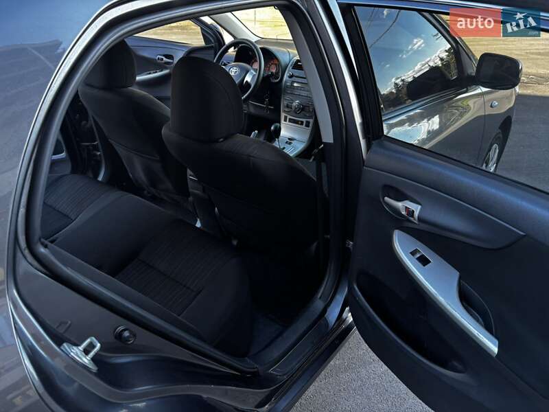 Седан Toyota Corolla 2008 в Фастове