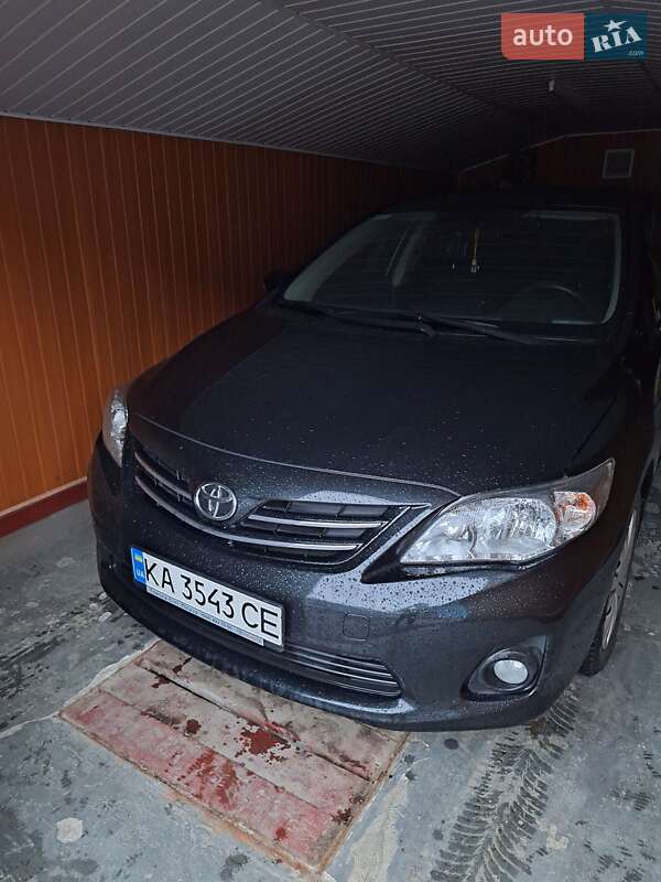Седан Toyota Corolla 2012 в Киеве фото 5 Седан Toyota Corolla 2012 в Киеве