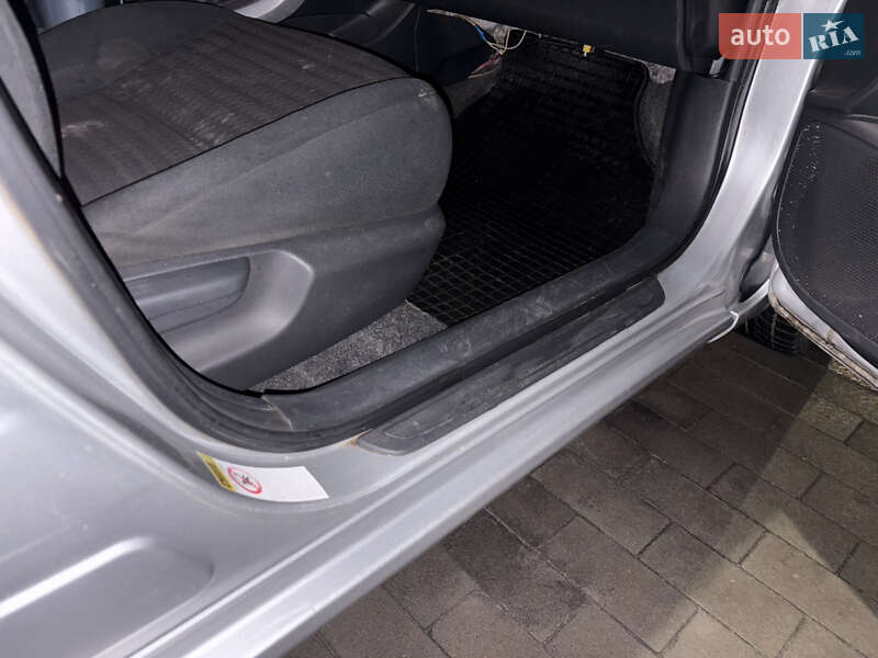 Седан Toyota Corolla 2010 в Виннице