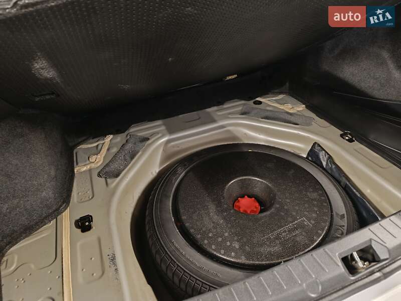 Седан Toyota Corolla 2011 в Львове фото 17 Седан Toyota Corolla 2011 в Львове