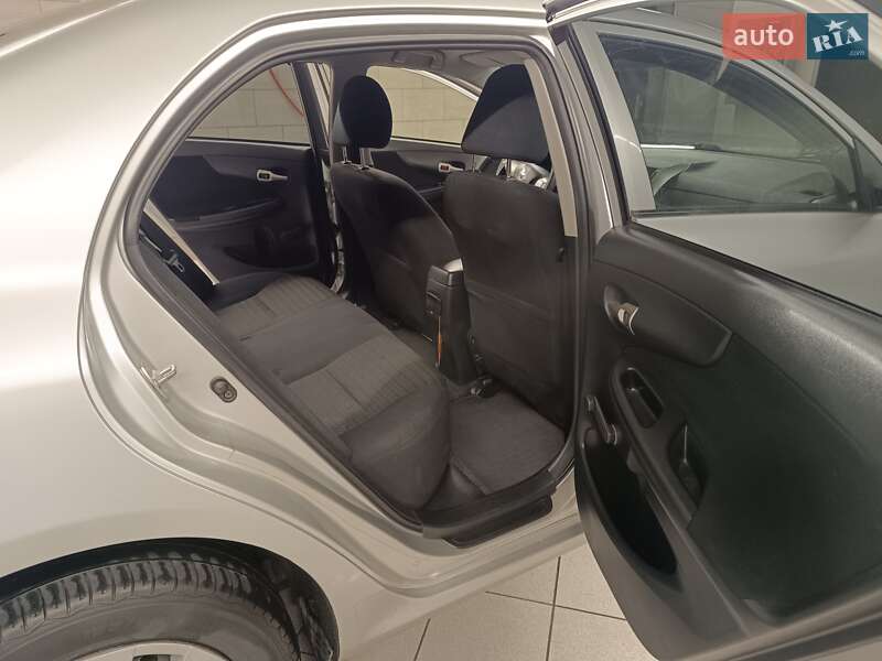 Седан Toyota Corolla 2011 в Львове фото 24 Седан Toyota Corolla 2011 в Львове