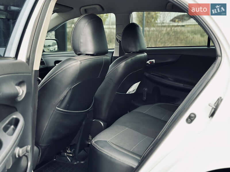 Седан Toyota Corolla 2011 в Кременчуге фото 15 Седан Toyota Corolla 2011 в Кременчуге