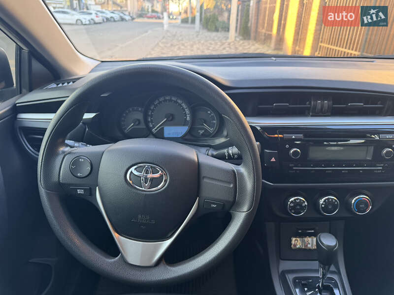 Седан Toyota Corolla 2016 в Киеве фото 24 Седан Toyota Corolla 2016 в Киеве