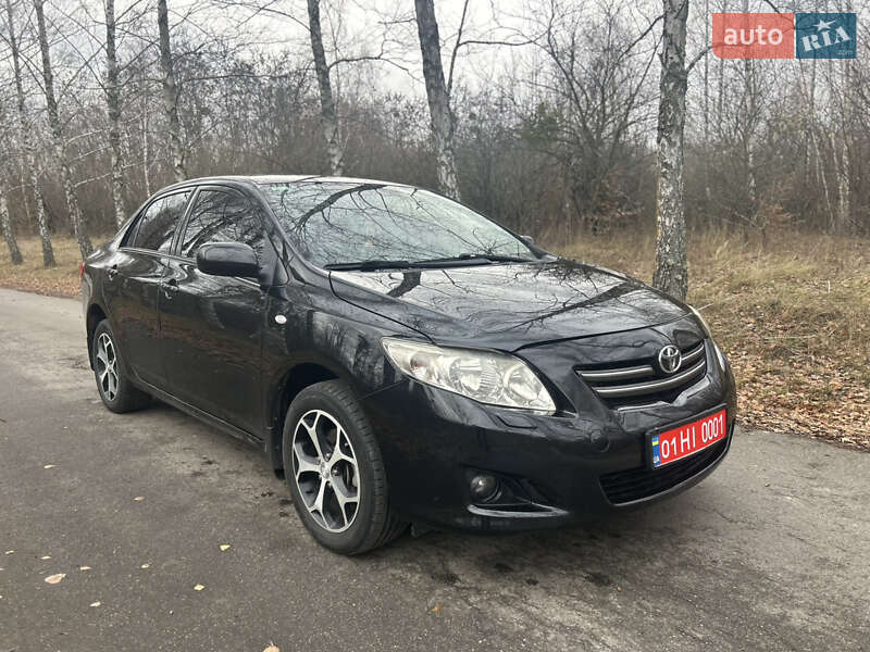Седан Toyota Corolla 2007 в Лубнах