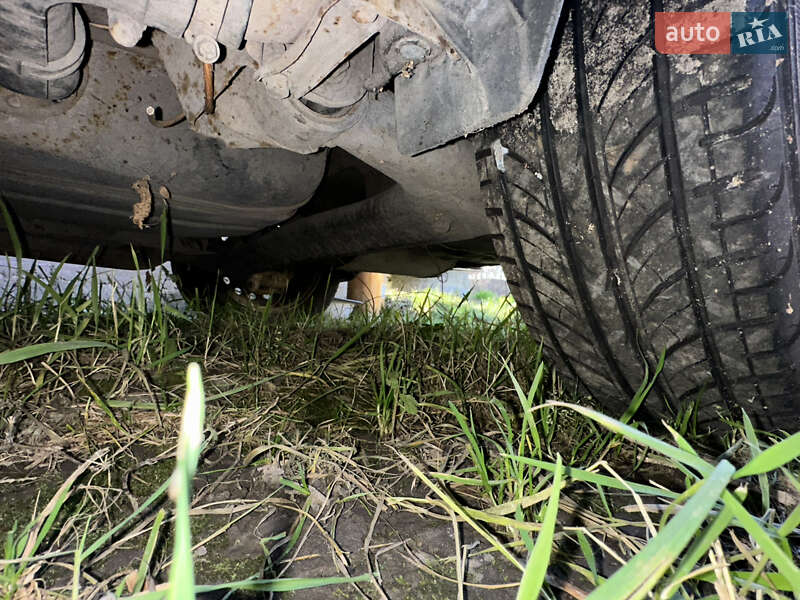 Седан Toyota Corolla 2005 в Києві