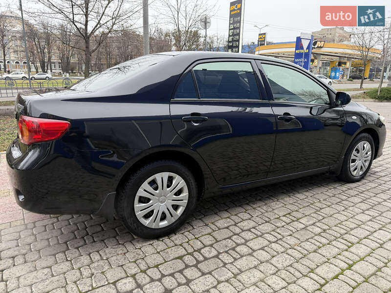 Седан Toyota Corolla 2008 в Харькове