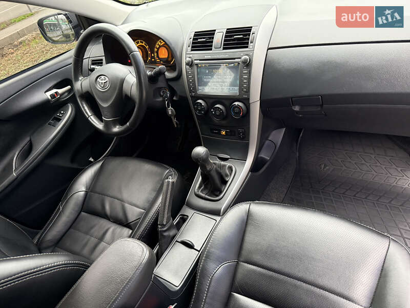 Седан Toyota Corolla 2008 в Харькове