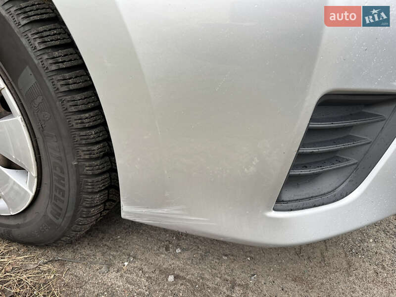 Седан Toyota Corolla 2014 в Киеве фото 12 Седан Toyota Corolla 2014 в Киеве