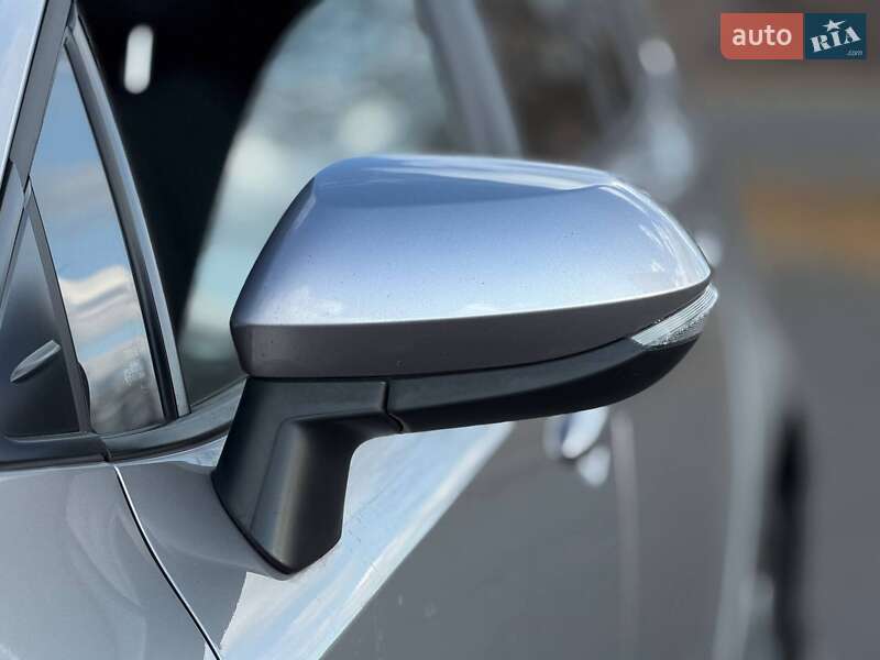 Седан Toyota Corolla 2020 в Кривом Роге