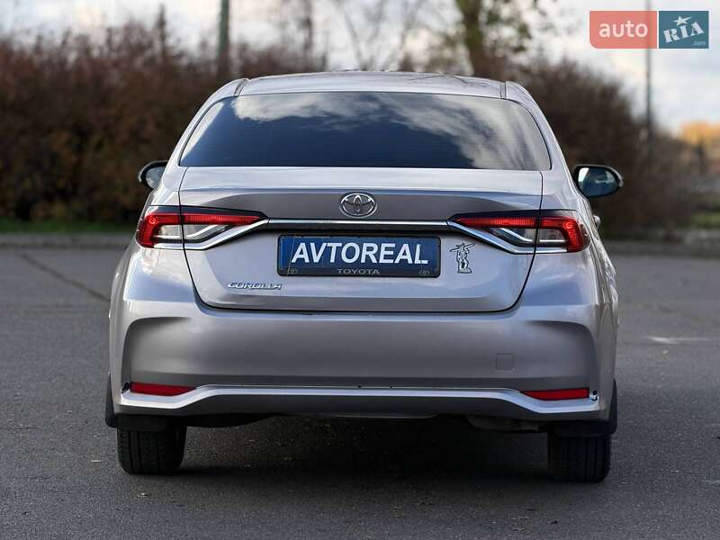 Седан Toyota Corolla 2020 в Кривом Роге