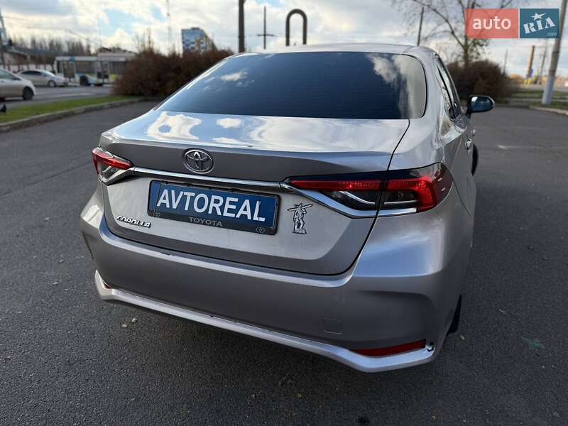 Седан Toyota Corolla 2020 в Кривом Роге