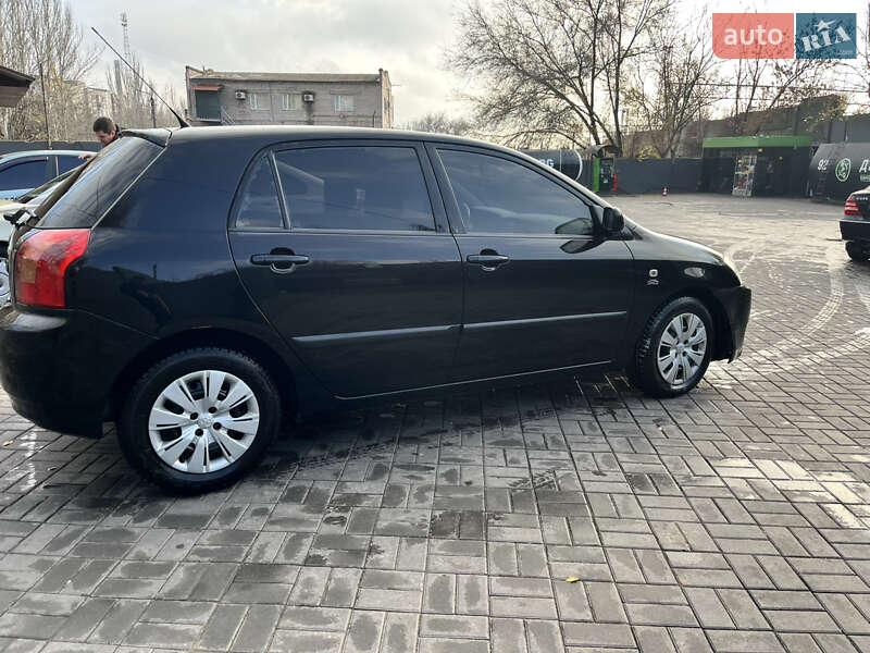 Хетчбек Toyota Corolla 2002 в Запоріжжі