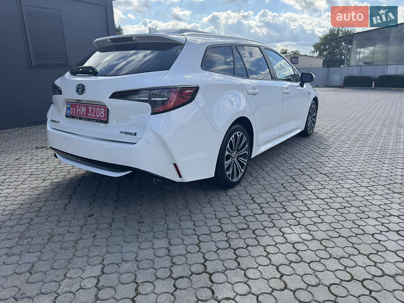 Универсал Toyota Corolla 2020 в Черновцах