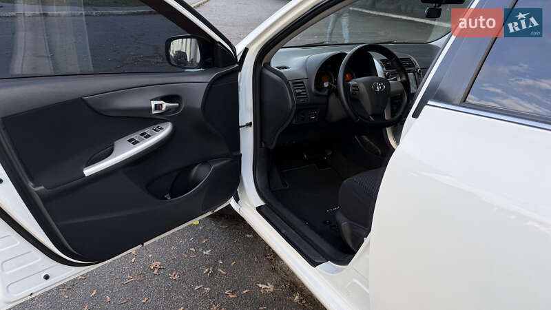 Седан Toyota Corolla 2012 в Желтых Водах фото 17 Седан Toyota Corolla 2012 в Желтых Водах