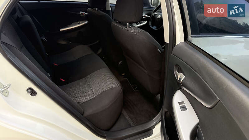 Седан Toyota Corolla 2012 в Желтых Водах фото 22 Седан Toyota Corolla 2012 в Желтых Водах