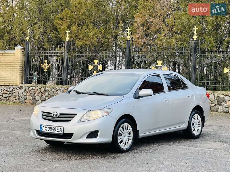 Седан Toyota Corolla 2009 в Харькове