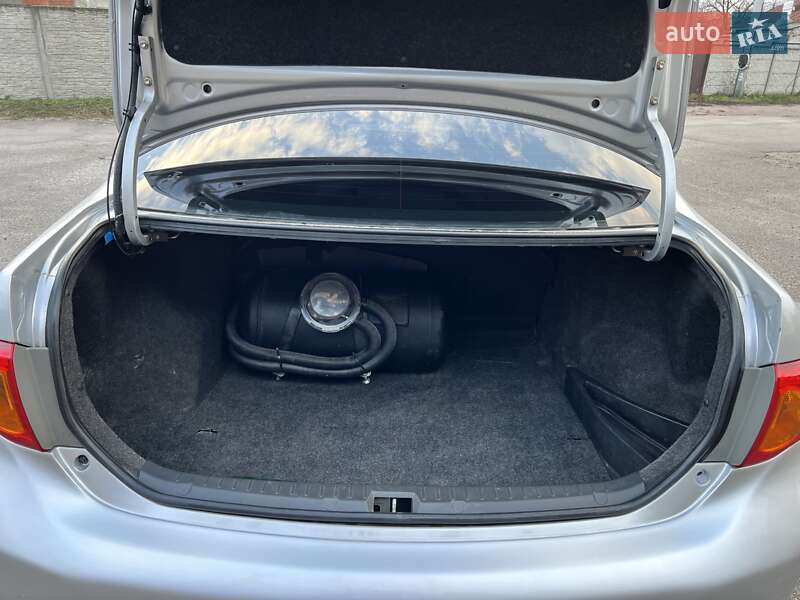 Седан Toyota Corolla 2009 в Харькове