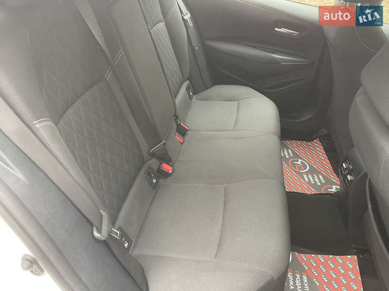 Седан Toyota Corolla 2020 в Києві