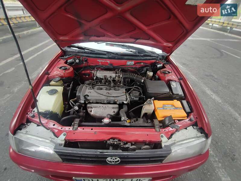 Седан Toyota Corolla 1994 в Одессе