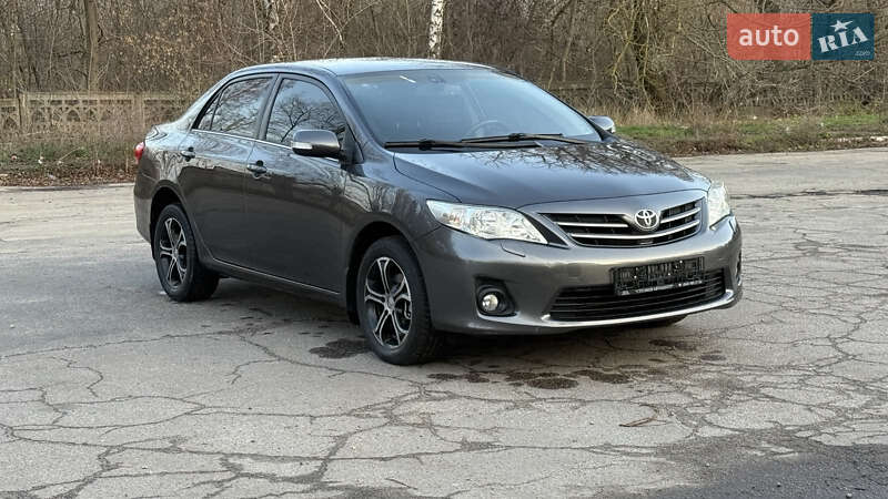 Седан Toyota Corolla 2010 в Желтых Водах фото 4 Седан Toyota Corolla 2010 в Желтых Водах