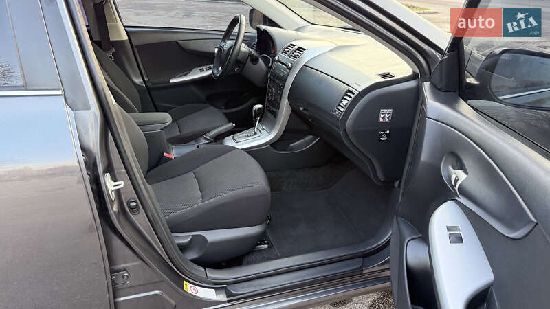 Седан Toyota Corolla 2010 в Желтых Водах фото 12 Седан Toyota Corolla 2010 в Желтых Водах