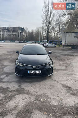 Седан Toyota Corolla 2019 в Киеве