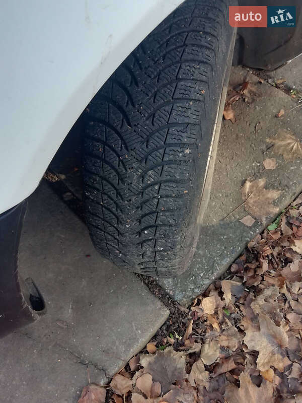 Ліфтбек Toyota Corolla 1992 в Кривому Розі фото 16 Ліфтбек Toyota Corolla 1992 в Кривому Розі