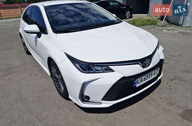 Седан Toyota Corolla 2020 в Києві