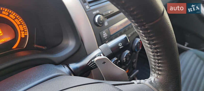 Седан Toyota Corolla 2007 в Днепре