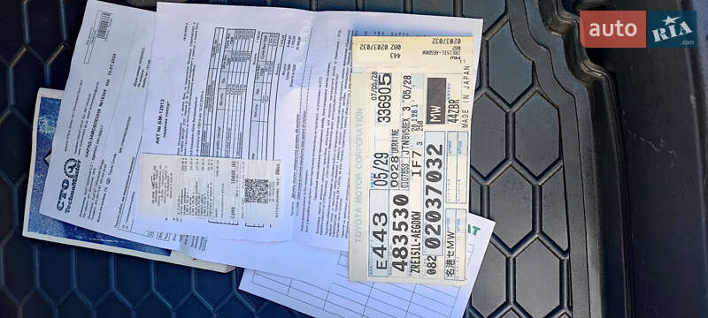 Седан Toyota Corolla 2007 в Днепре