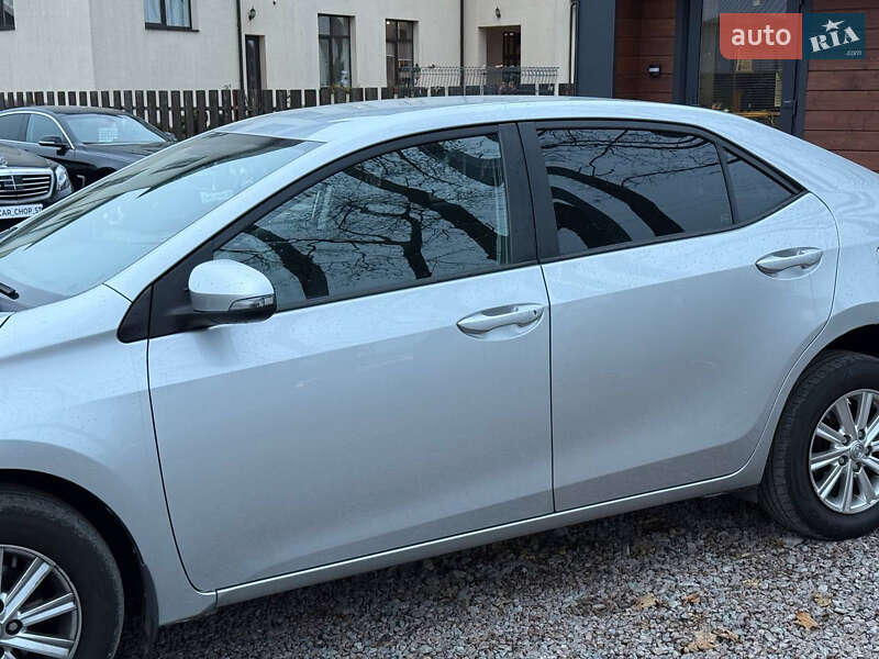 Седан Toyota Corolla 2015 в Стрию фото 7 Седан Toyota Corolla 2015 в Стрию