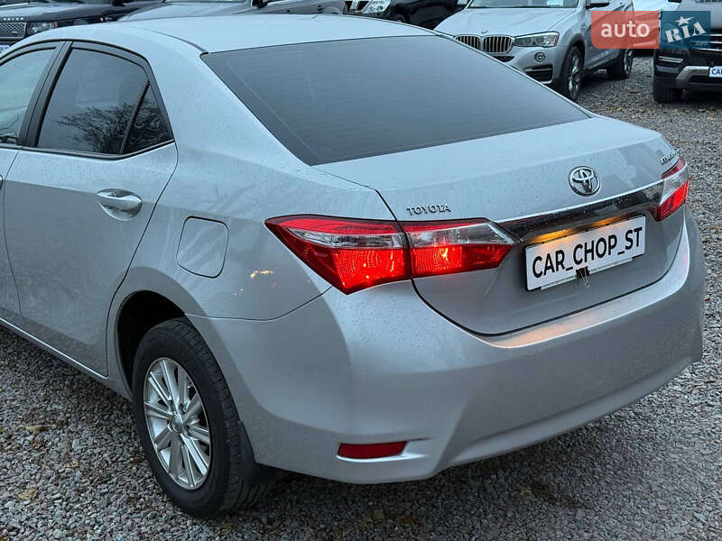 Седан Toyota Corolla 2015 в Стрию фото 10 Седан Toyota Corolla 2015 в Стрию
