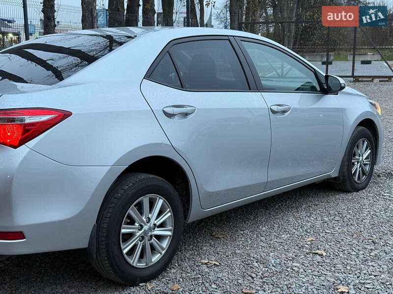 Седан Toyota Corolla 2015 в Стрию фото 15 Седан Toyota Corolla 2015 в Стрию