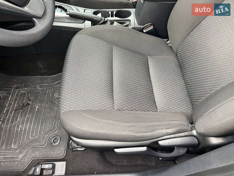 Седан Toyota Corolla 2015 в Стрию фото 24 Седан Toyota Corolla 2015 в Стрию