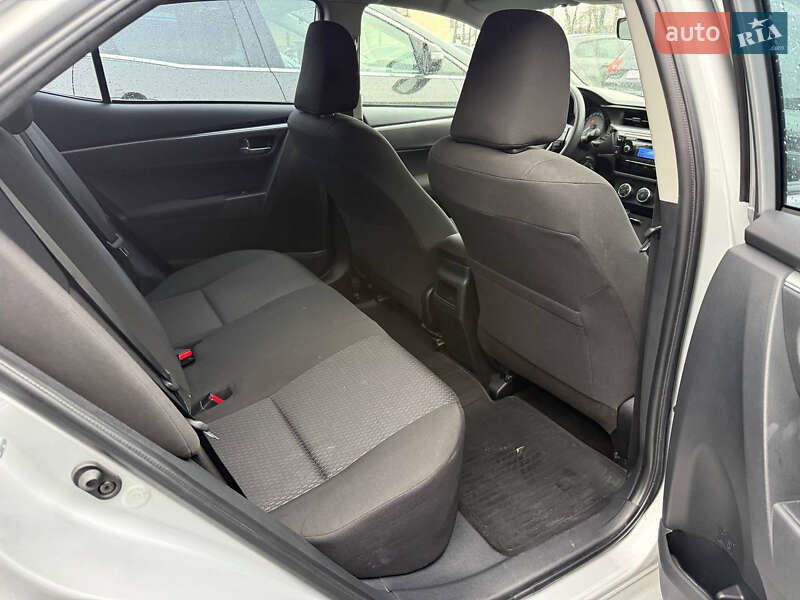 Седан Toyota Corolla 2015 в Стрию фото 38 Седан Toyota Corolla 2015 в Стрию