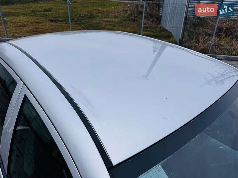 Седан Toyota Corolla 2012 в Ивано-Франковске