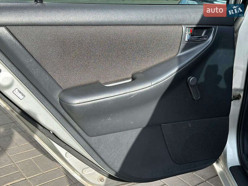 Хетчбек Toyota Corolla 2005 в Одесі