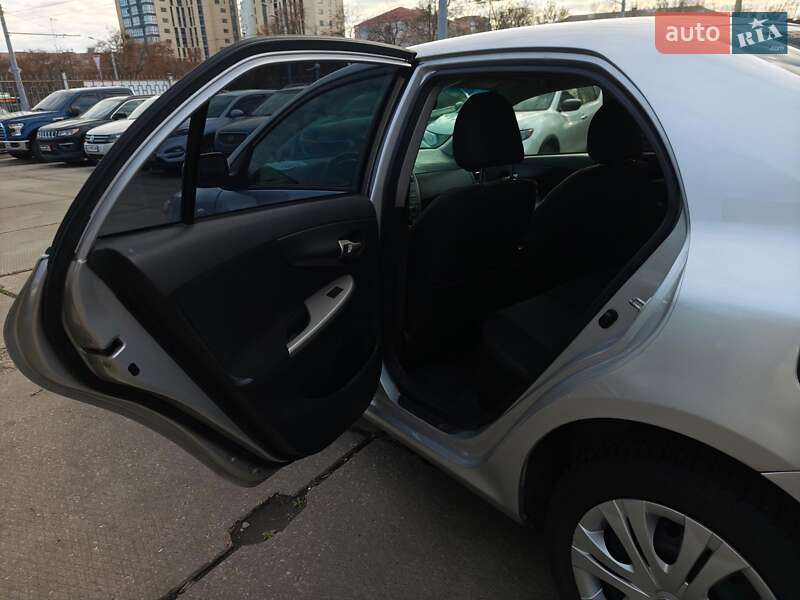 Седан Toyota Corolla 2007 в Харькове