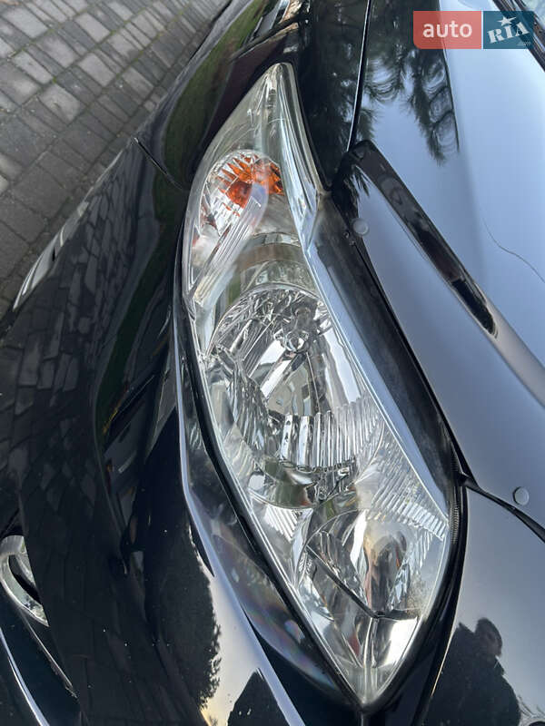 Седан Toyota Corolla 2008 в Дніпрі