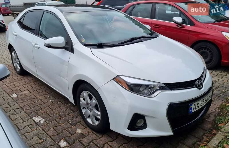 Седан Toyota Corolla 2014 в Харькове