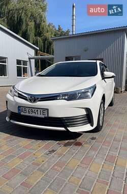 Седан Toyota Corolla 2018 в Казатине
